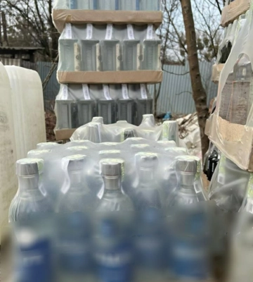 На Буковині ліквідовано масштабне виробництво фальсифікованого «елітного» алкоголю та кави (ФОТО)