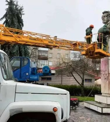 Полтавщина на сьомому місці за кількістю демонтованих за рік радянських пам&#039;яток