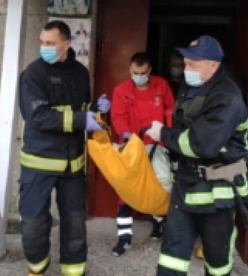 У Рівному за добу із зачинених квартир врятували двох жінок