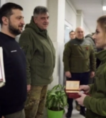 Президент вручив нагороди лікарям з Рівненщини