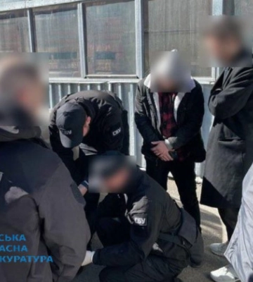 «Заробляв» на розмитненні товарів: на Одещині на хабарі погорів митник