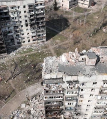 У Донецькій ОВА показали зруйнований російськими обстрілами Вугледар