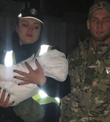 Службовий пес розшукав немовля, яке п’яний батько виніс з дому