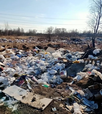 У Дніпрі утворилося нове стихійне сміттєзвалище
