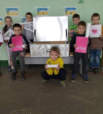 Рівненщина отримала ще сто «Шкіл у коробках»