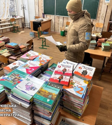 56-летнюю директора лицея на Харьковщине объявят в розыск за помощь оккупантам