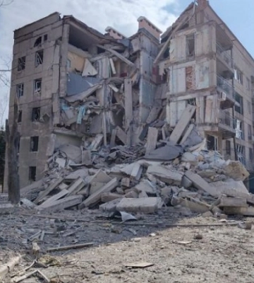 Унаслідок ворожих обстрілів Донеччини пошкоджені готель і будівля суду, є загиблий