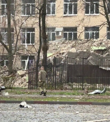 «Хлопок» в Мелитополе: повреждены здания, где жили оккупанты (фото, видео)