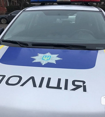 У Кривому Розі зіштовхнулись вантажівка та авто, постраждала жінка