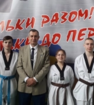 Юні спортсмени з Корця взяли участь у Чемпіонаті України та V літній Гімназіаді України з тхеквондо