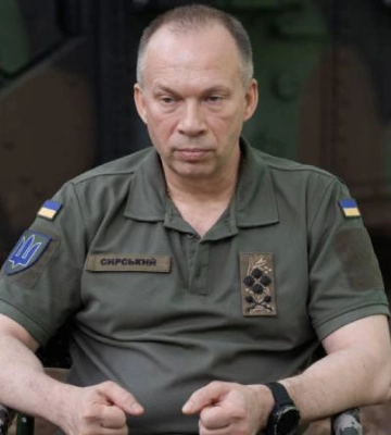Сирський після поїздки в Бахмут розповів про ситуацію навколо міста