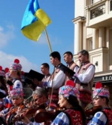 Ужгородці долучилися до міжнародного флешмобу «Хори за мир»