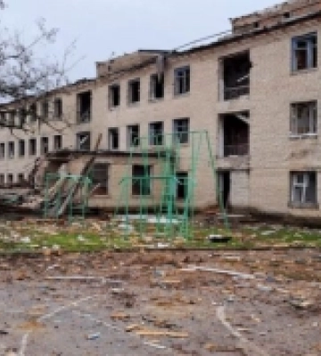 Росіяни обстріляли школу та електричну підстанцію на Херсонщині