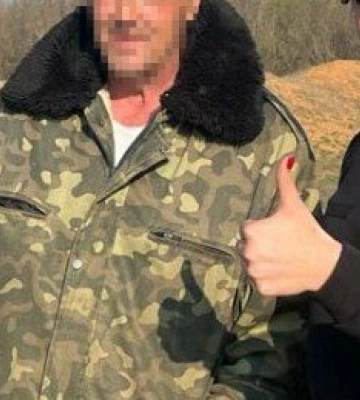 В Одеській області поліцейські знайшли в яру далекобійника, якому стало зле
