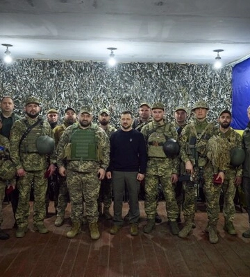 Зеленский побывал на передовой в Запорожской области
