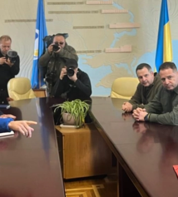 Глава МАГАТЭ и Зеленский осмотрели Днепровскую ГЭС