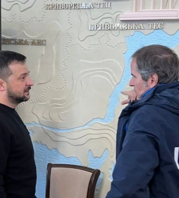 &quot;Поддерживает ядерную безопасность ЗАЭС&quot;: Зеленский и Гросси посетили Днепровскую ГЭС 