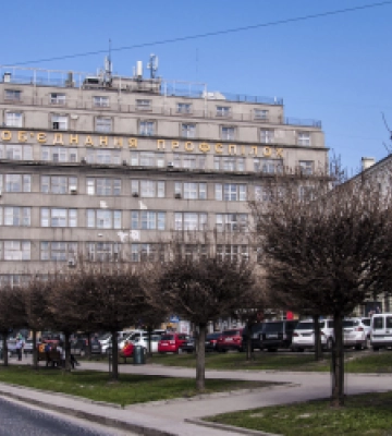 Суд відмовився передати львівський Будинок профспілок в управління АРМА