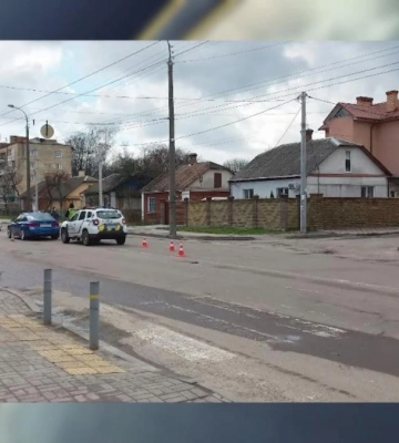 У Рівному на пішохідному переході в ДТП потрапило подружжя: подробиці аварії (ВІДЕО)