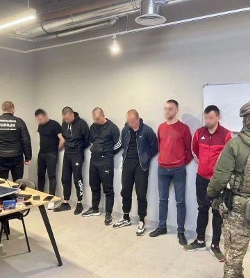 Шахрайське угрупування на Закарпатті: суд обрав запобіжні заходи (ФОТО)