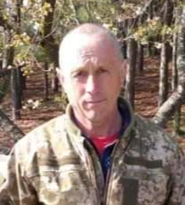 На Березнівщину прямує скорботний кортеж: помер воїн-батько багатодітної родини
