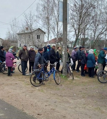 Ті, хто був ворогами в мирному житті, стали плечем до плеча – волонтер