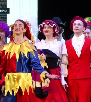 Кропивницькі театрали відзначили Міжнародний день театру особливою виставою (відео)