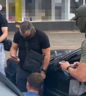 Корегував вогонь військ РФ по аеропорту Кривого Рогу: ворожий агент отримав 15 років за ґратами