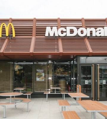 Стало відомо, коли в Дніпрі відкриють McDonald’s