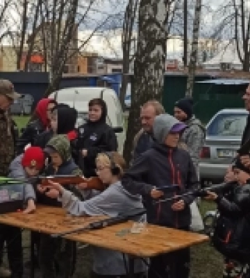 На Рівненщині на благодійному ярмарку зібрали понад 200 тисяч гривень для армії