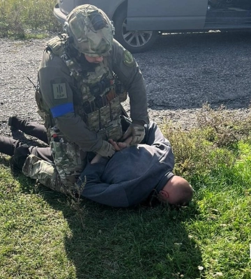 Толкали товар в прифронтовых районах: наркодельцы предстанут перед судом