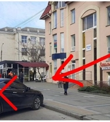 Припаркувався на зупинці: у Луцьку муніципали оштрафували водія 