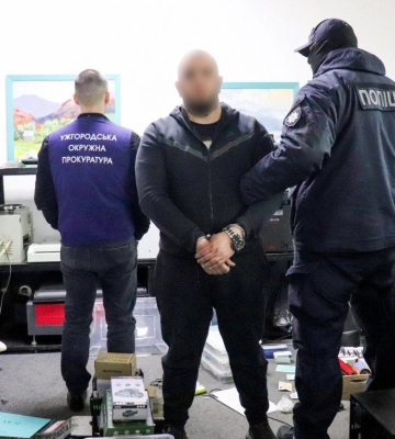 «Бізнес» з підробки документів викрили в Ужгороді