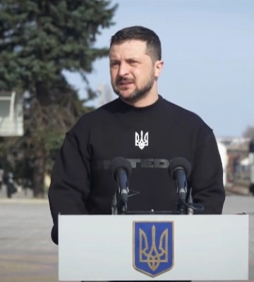 Зеленський заїхав у Тростянець на Сумщині (відео)