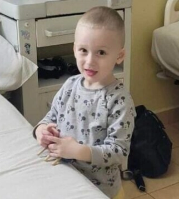 Видаляли зі шлунка під загальним наркозом: в Ужгороді трирічна дитина випадково проковтнула батарейку