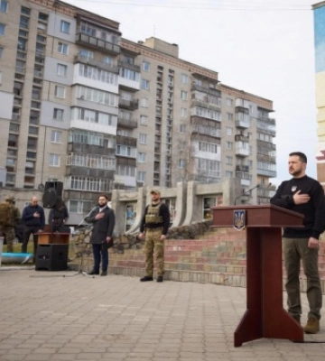 Зеленський вручив Охтирці відзнаку «Місто-герой»