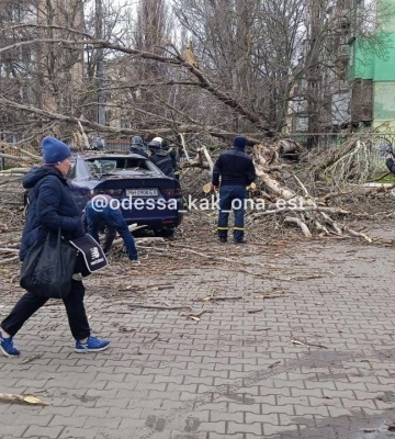 На Одещині через негоду виведено з ладу понад 100 трансформаторних підстанцій