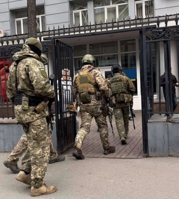 СБУ обшукує Дніпропетровський обласний центр кардіології: подробиці