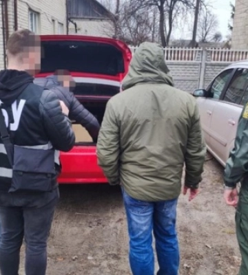 СБУ затримала прикордонника, який намагався &quot;злити&quot; ФСБ  дані про охорону північних рубежів України. ФОТОрепортаж