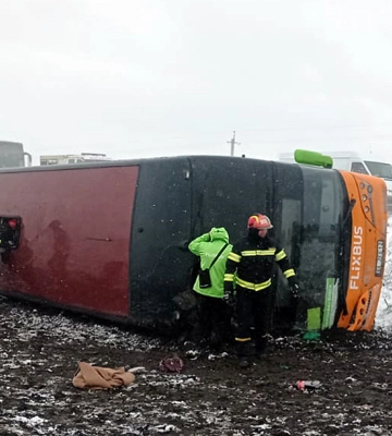 На Хмельниччині перекинувся пасажирський автобус