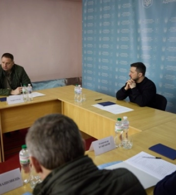 У Сумах Зеленський провів координаційну нараду щодо безпекової ситуації