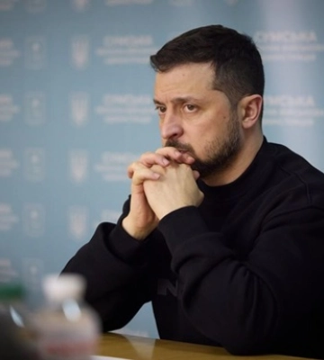 Зеленський провів нараду з військовими у Сумах