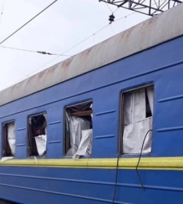 Укрзалізниця запускає додаткові потяги до Великодня
