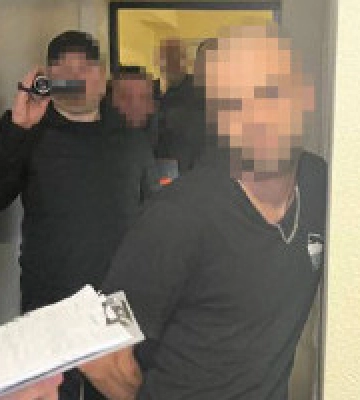 У Києві затримали псевдомінера ТЦ на проспекті Правди