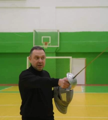 Міністр-олімпійський чемпіон взяв у Рівному знову в руки шпагу