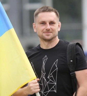 Хвилина мовчання: згадаймо журналіста Олександра Цахнова
