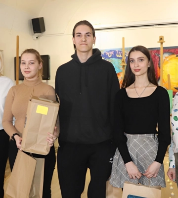У Сумах нагородили переможців і призерів конкурсів, приурочених до «Година Землі – 2023»
