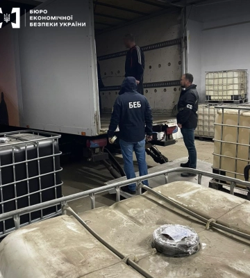 На півдні Одещини ділки реалізували у роздріб фальсифіковані алкогольні напої