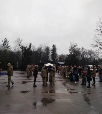 У Кропивницькому попрощалися із захисником, який загинув під Бахмутом