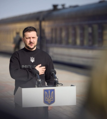 Президент узяв участь у заходах з нагоди річниці героїчної оборони Охтирки